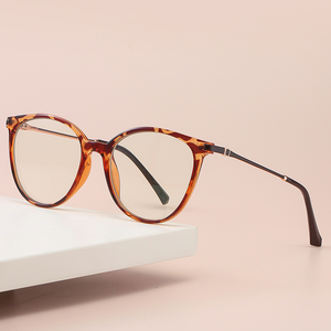 <span class=keywords><strong>Gafas</strong></span> <span class=keywords><strong>de</strong></span> bloqueo <span class=keywords><strong>de</strong></span> luz azul redondas para <span class=keywords><strong>mujer</strong></span>, lentes <span class=keywords><strong>de</strong></span> filtro <span class=keywords><strong>de</strong></span> luz azul, lentes ópticas <span class=keywords><strong>de</strong></span> Metal, oferta, <span class=keywords><strong>2022</strong></span> - Product Image 4