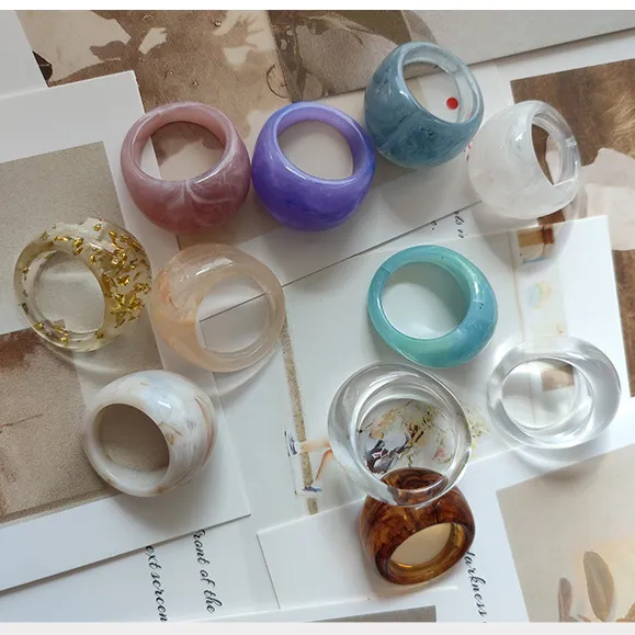2021 New Design Acrylic Resin Rings Women Retro Chunky Acrylic Rings Jewelry