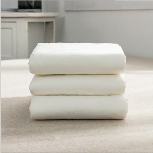 VCare Vente en gros de couches-culottes jetables pour adultes de haute qualité, ultra-épaisses, imprimées, pour hôpitaux, avec protection anti-fuites 3D en tissu non tissé - Product Image 4
