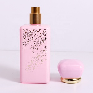 Flacone di Profumo Rettangolare in Vetro Colorato <span class=keywords><strong>Rosa</strong></span> da 50ml di Alta Qualità con Tappo a Vite e Stampa Serigrafica Dorata - Product Image 2