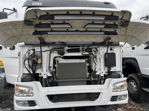 Camion benne diesel SINOTRUCK HOWO 6x4, capacité 31-40T, moteur Euro 3 351-450HP, boîte de vitesses Weichai FAST, caméra arrière, écran tactile 360° - Product Image 6