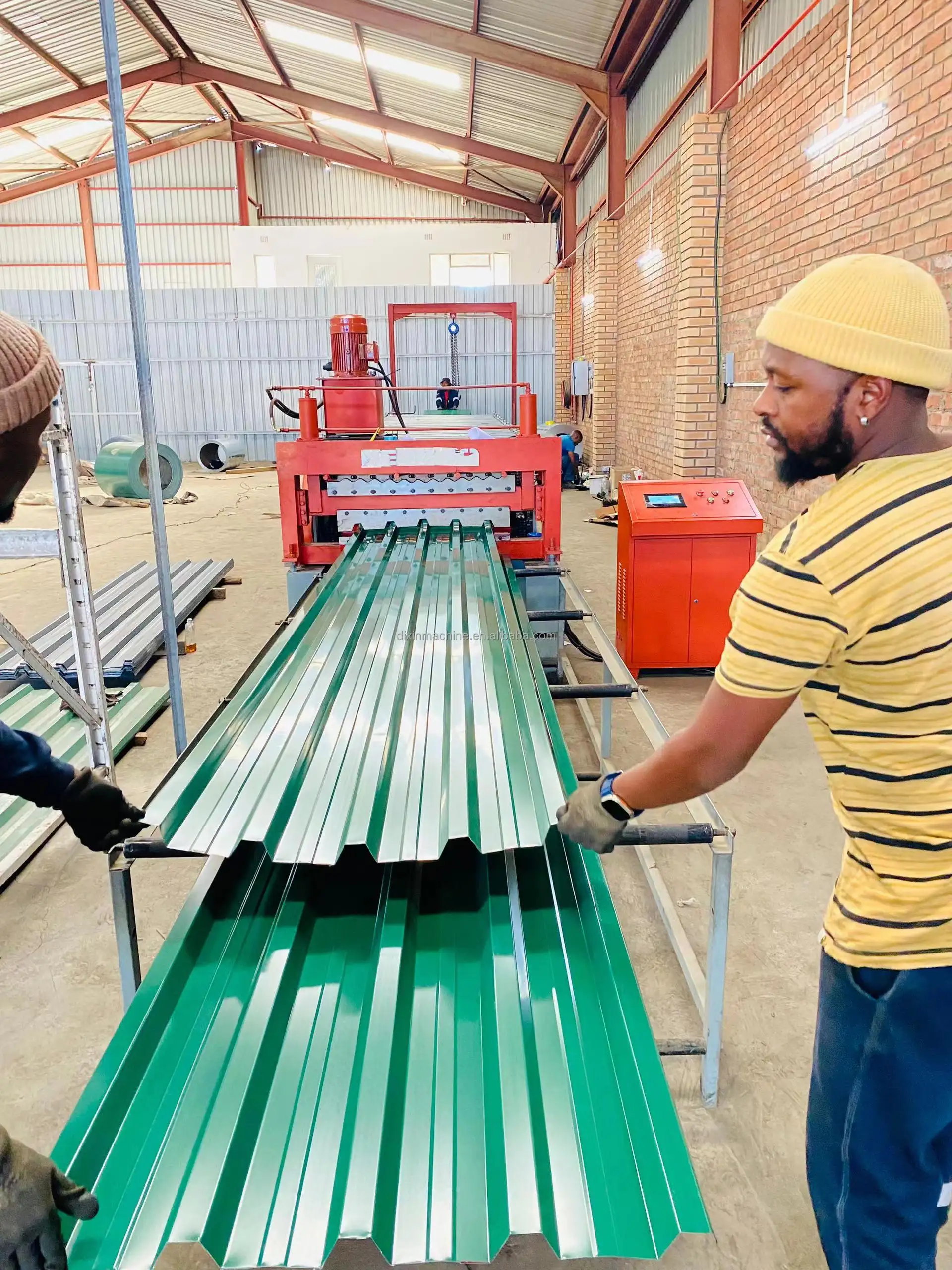Máquina para fabricar láminas de techo Ibr de diseño popular de Sudáfrica, máquina laminadora Ibr, máquina formadora de rollos de láminas Ibr