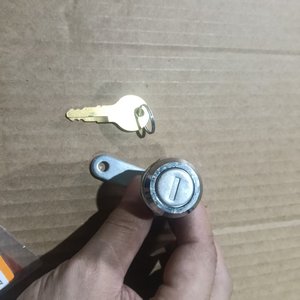 Verrou de boîte à outils Liugong 48C0045 compatible de haute qualité pour pelle mécanique, chargeuse sur pneus, pièces de rechange de moteur, engins de construction - Product Image 3