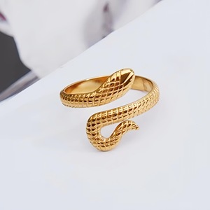 Verstellbarer Offener Edelstahlring für Frauen Personalisierter Schlangenförmiger Nischen-Fingerring aus Titanstahl - Product Image 4