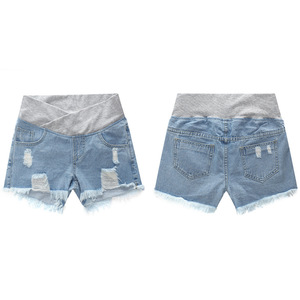 Shorts en jean <span class=keywords><strong>de</strong></span> maternité <span class=keywords><strong>taille</strong></span> haute pour femme enceinte avec soutien abdominal et poches – Collection été en promotion - Product Image 1