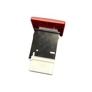 Interruptor de Luces de Advertencia IVEC0 TRUCK 500362382 24V - Product Image 3