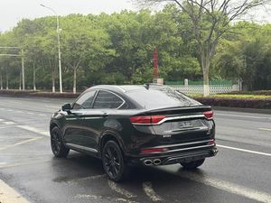 Voiture d'occasion Geely Xingyue <span class=keywords><strong>S</strong></span> 2021 2.0TD FWD Lightning Edition Sport Fastback Coupé SUV Basé sur la plateforme CMA - Product Image 2