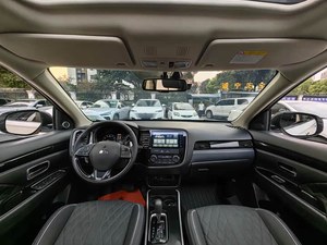 Vente Flash - <span class=keywords><strong>Mitsubishi</strong></span> <span class=keywords><strong>Outlander</strong></span> d'occasion <span class=keywords><strong>2020</strong></span>, 2.4L essence, SUV 4x4, 5 places, excellent état, faible kilométrage, SUV familial d'occasion - Product Image 2