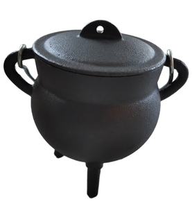Caldero Pequeño de Hierro Fundido Precurado con 3 Patas - Product Image 1