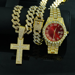 Set Collana e Bracciale da Uomo <span class=keywords><strong>con</strong></span> Catena Cubana da 15mm <span class=keywords><strong>con</strong></span> Diamanti, <span class=keywords><strong>Ciondolo</strong></span> Regina alla Moda Hip Hop <span class=keywords><strong>con</strong></span> Catene Complete - Product Image 4