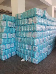 Vente en gros de couches pour adultes de qualité B <span class=keywords><strong>Lot</strong></span> de couches de deuxième année prêt à l'emploi pour adultes de deuxième année Taille mixte M,L XL - Product Image 2