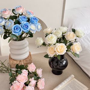 Bouquet di Rose Artificiali in Seta, Stelo Singolo Fatto a Mano, Moderno e Duraturo 3-5 Anni, per Decorazioni Casa e Matrimoni - Product Image 3