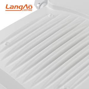 High Power Outside Waterproof IP66 basketball court 50 100 200 Watt Solar LED Flood Light - Product Image 4