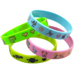 สายรัดข้อมือซิลิโคนหลากสี  พร้อมโลโก้ส่วนตัว  ของขวัญส่งเสริมการขายสำหรับเด็ก  สำหรับงานรวมตัว - Product Image 6