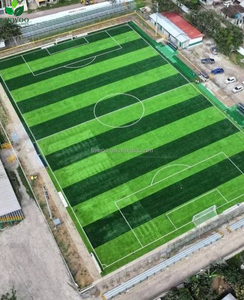 Gazon <span class=keywords><strong>synthétique</strong></span> résistant aux UV en gros, tapis de gazon artificiel non toxique pour terrain extérieur et terrain de football - Product Image 1