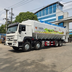 Camión Cisterna HOWO 8X4 de 25 Toneladas y 40 m³ de Gran Capacidad para Alimentación a Granel con Sistema de Descarga Rápida para Granjas Avícolas - Product Image 2