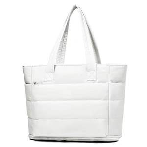 Sac fourre-tout matelassé plissé de luxe pour femme - Capacité 1-1,9 L - Logo personnalisé - Fermeture éclair portable - Toutes saisons - Matériel NYLON - Usage quotidien - Product Image 5