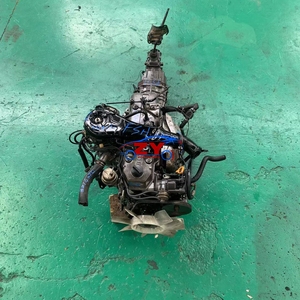 Hoogwaardige originele gebruikte Toy Ota 22R benzinemotor, 4-cilinder, geschikt voor licht rijden en stadsgebruik. - Product Image 4