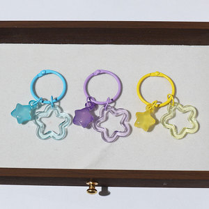 Llavero DIY de aleación con estrella hueca y colgante de corazón colorido, dije de moda para bolso estilo chica linda - Product Image 3