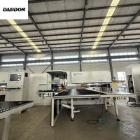 Máquina Combinada de Punzonado y Corte Láser de 3000W, Torreta de 30T y 16 Estaciones, CNC Mecánico de 5000x1250mm para Procesamiento de Paneles de Puertas Metálicas