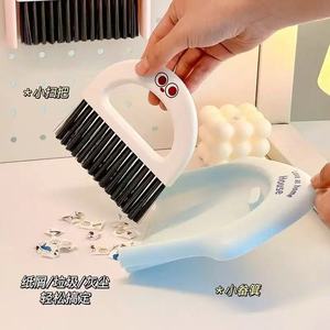 Juego de cepillos de limpieza para escritorio Mini House, limpiador de ranuras para teclado de nailon resistente al agua para estudiantes y uso en la oficina - Product Image 3