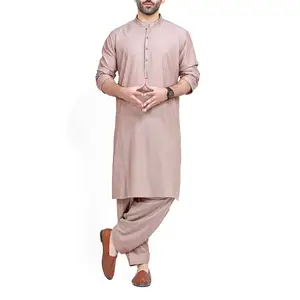 Men's Muslim clothing embroidered design robe slim men's suit stand-up collar button two-piece set made of high quality material