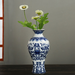 Chinese Stijl Kleine Blauwe En Witte Porseleinen Vaas Klassieke Keramische Bloem Muur Opknoping Vazen Buitenshuis Voor Woondecoratie - Product Image 2