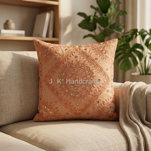 Housses de coussin de marque Indian Mirror Work - Product Image 3