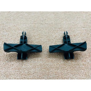 คลิปยึดกระจังหน้า Smart 451 รุ่น 4517570301C22A 4517570401C22A ซ้าย ขวา อะไหล่ทดแทน อุปกรณ์ยึดติดรถยนต์ - Product Image 1