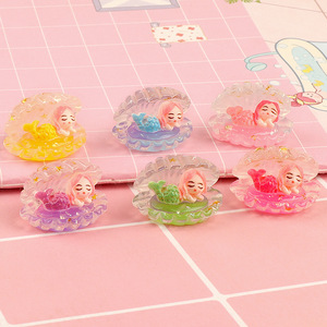Décoration en résine en forme de coquille de sirène Kawaii en gros, miniatures d'animaux en résine, ornements en résine qui brillent dans le noir, modèles en résine pour la décoration - Product Image 3