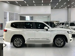 Toyota <span class=keywords><strong>Land</strong></span> <span class=keywords><strong>Cruiser</strong></span> LC300 3.3T Diésel 2022 Usado, SUV del Medio Oriente, 18000 km, Pintura Original, Volante a la Izquierda, Blanco, <span class=keywords><strong>Segunda</strong></span> <span class=keywords><strong>Mano</strong></span> - Product Image 3
