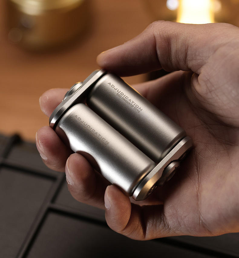 Adult Desktop Stress Relief Metal Aluminum Alloy Decompression Fingertip Toy Kinetic Spinner Gift
