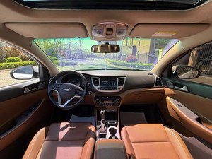 <span class=keywords><strong>Hyundai</strong></span> <span class=keywords><strong>Tucson</strong></span> L 2.0L Híbrido Turbo SUV <span class=keywords><strong>2017</strong></span> Usado en China, Barato, Bajo Precio, 4x4, 5 Asientos, Cuero Oscuro, Vehículos Automáticos en Venta - Product Image 6
