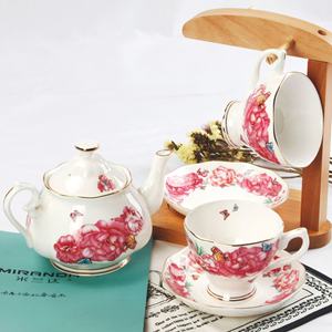 Service à café et à thé de luxe pour 2 personnes en porcelaine fine, style nordique tendance avec dorure, décoration d'intérieur en porcelaine fine - Product Image 6