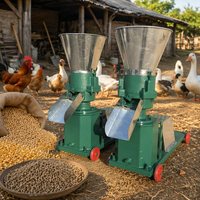 Les exploitations agricoles utilisent des machines professionnelles de fabrication d'aliments pour animaux pour la production d'aliments pour volailles, bovins, ovins et porcins.