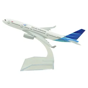 1:400 16cm Garuda Indonesia Airbus A330 Metal Passenger Airplane Model Civil Aircraft Mode Die Cast Plane Model Customization