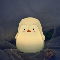 Veilleuse LED en silicone en forme de pingouin pour enfants, lampe de chevet USB mignonne pour chambre d'enfant, jouet lumineux pour bébé