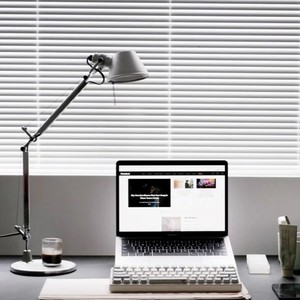 โคมไฟตั้งโต๊ะโลหะแขนยาว แหล่งกำเนิดแสง LED 220V ควบคุมด้วยสวิตช์ สำหรับการเรียน การทำงาน ห้องนอน - Product Image 2