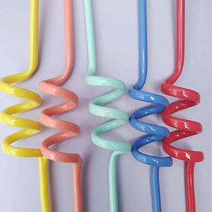 Pajita de Silicona en Espiral con Diseño de Dibujos Animados y Agarre de Silicona, Venta Caliente, Fabricante - Product Image 2