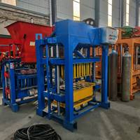 Machine à fabriquer des briques avec mécanisme de réduction de vitesse, briques creuses à deux trous de 8 pouces, 4 pièces