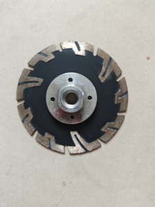 ใบเลื่อยวงเดือนเพชรแบบ T-Section ขนาด <span class=keywords><strong>125</strong></span> มม. สำหรับงานอุตสาหกรรม ตัดหินแกรนิต 5 นิ้ว แบบกดร้อน ใช้สำหรับงานเจียรแห้ง - Product Image 5