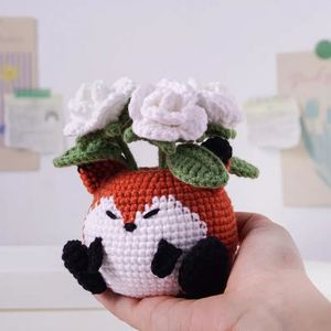 Maceta de Animales Tejida a Crochet, Linda Decoración de Escritorio para el Hogar y la Oficina, Bonsái de Hilo Hecho a Mano con Tulipanes y Rosas - Product Image 4