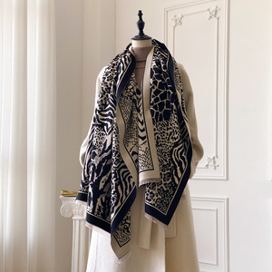 Nouveau luxe imprimé léopard couverture Cape châle Double face Pashmina châles hiver chaud épais cachemire sentiment écharpes pour dames - Product Image 4