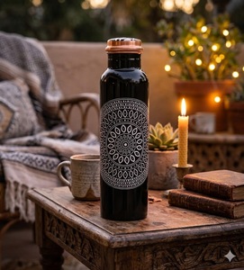 Bouteille d'eau en cuivre noir avec motif mandala, isotherme, réutilisable, anti-fuite, pour boissons chaudes et froides, usage quotidien - Product Image 1