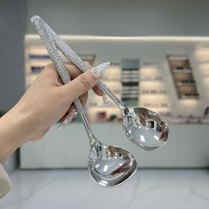 Louche de service en acier inoxydable martelé, ustensile de cuisine durable pour usage domestique et professionnel - Product Image 3