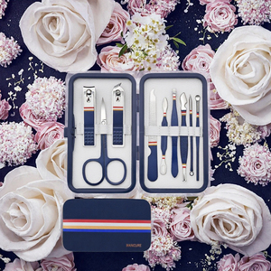 Kit de 30 Piezas de Acero Inoxidable para el Cuidado de las Uñas con Cortaúñas, Pinzas de Belleza y Estuche - Product Image 2