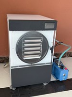Hoogwaardige laboratoriumvacuümvriesdroogmachine met anti-corrosie trays voor peptideonderzoek in biologische laboratoria