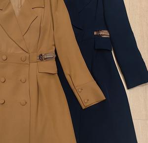 <span class=keywords><strong>Abito</strong></span> di lusso 2025 autunno inverno firmato moda donna collo intagliato doppio petto manica lunga <span class=keywords><strong>abito</strong></span> <span class=keywords><strong>blu</strong></span> cachi albicocca XXL - Product Image 6