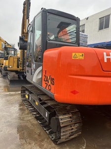 Excavadora de cadenas Hitachi Zaxis 70 con motor Kawasaki y cazo de excavación con capacidad de 0.12m y peso operativo de 7 T - Product Image 3