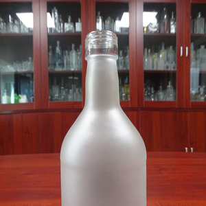 Trắng 750 ML <span class=keywords><strong>Frosted</strong></span> Rum/<span class=keywords><strong>Vodka</strong></span>/Whisky Chai Vít Top 750 ML Chai Thủy Tinh - Product Image 3
